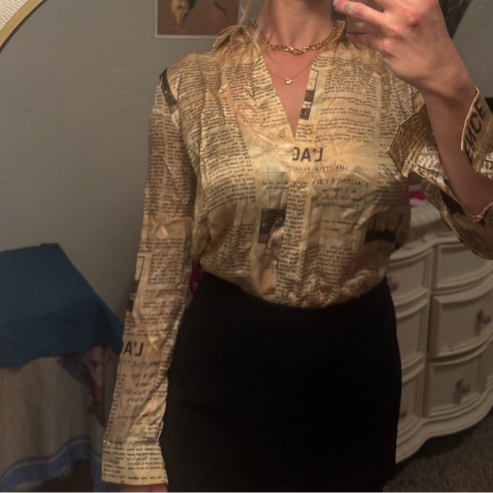 L'AGENCE Beige Newspaper Print Blouse